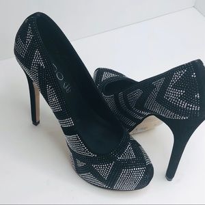 Bedazzled black & silver pumps